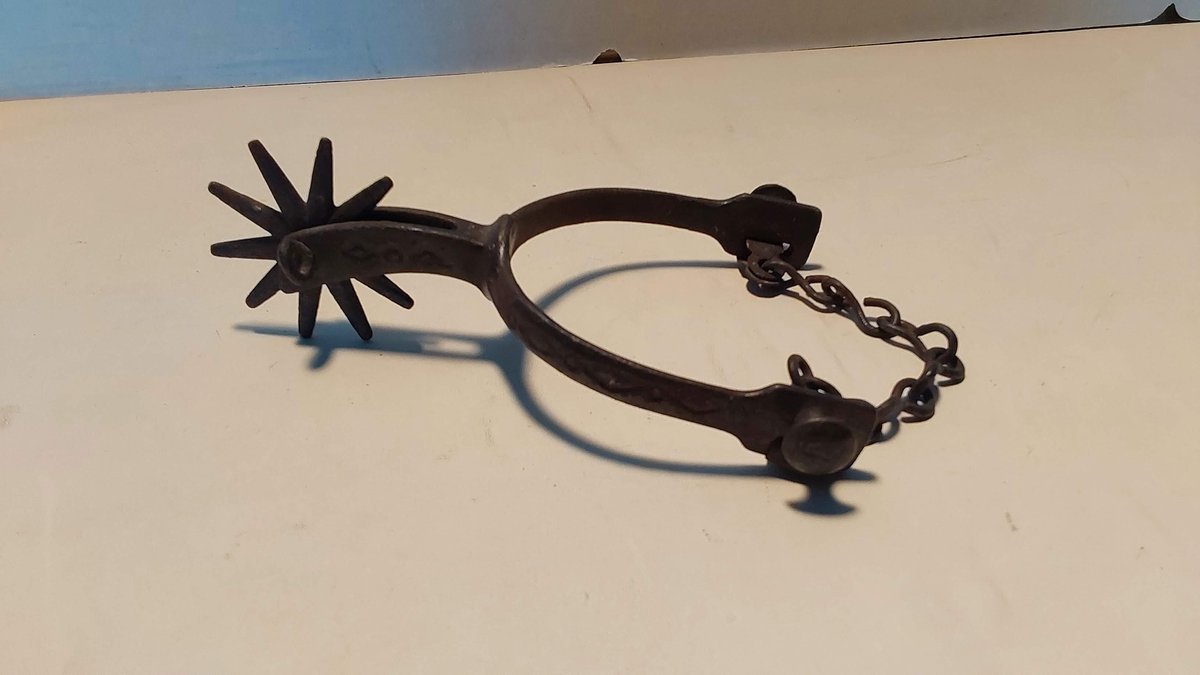 Single Spur