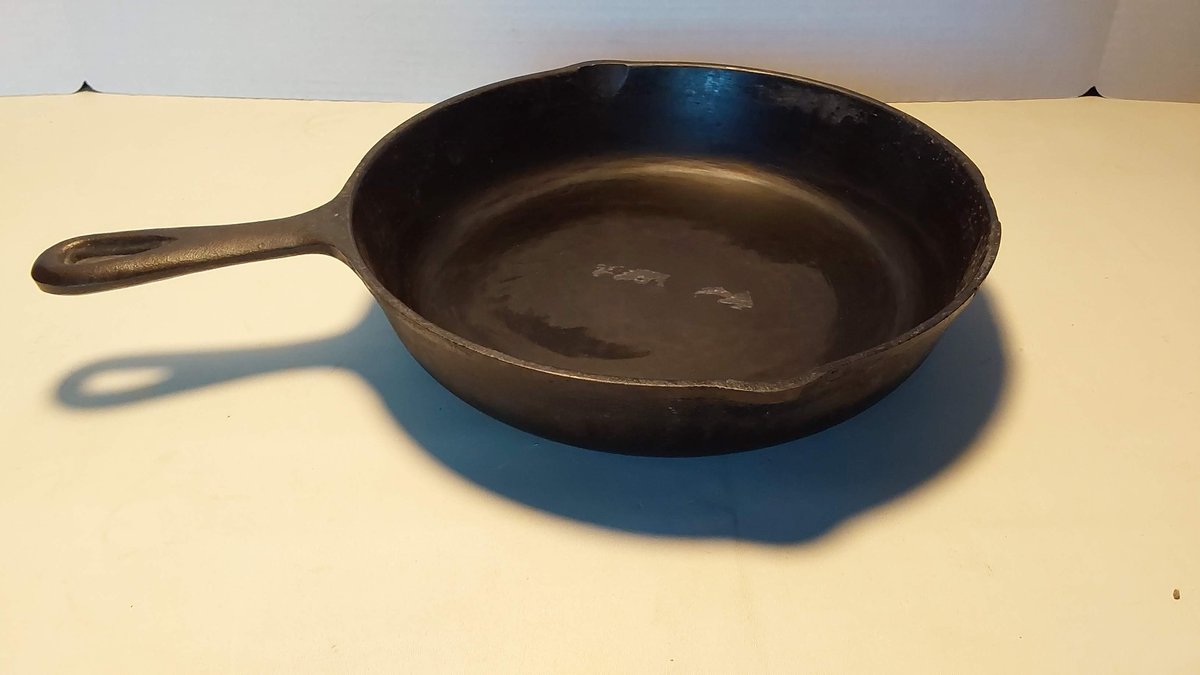 #7 Cast Iron Skillet