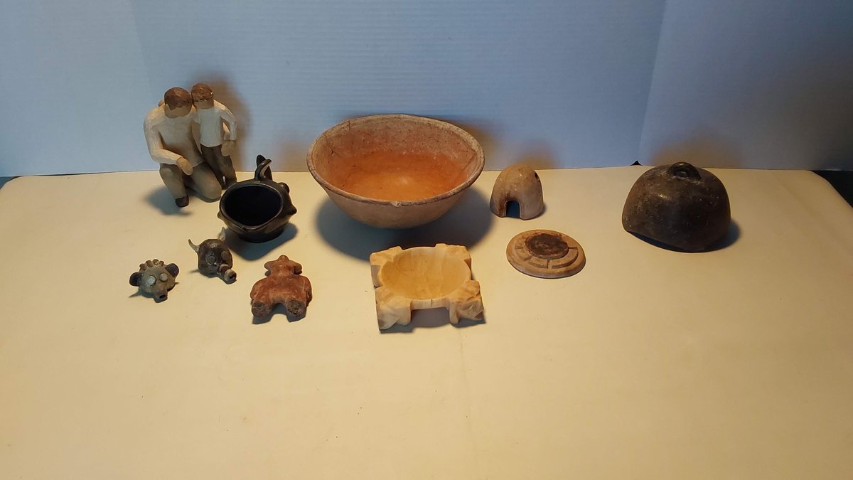 Assorted Pottery Items