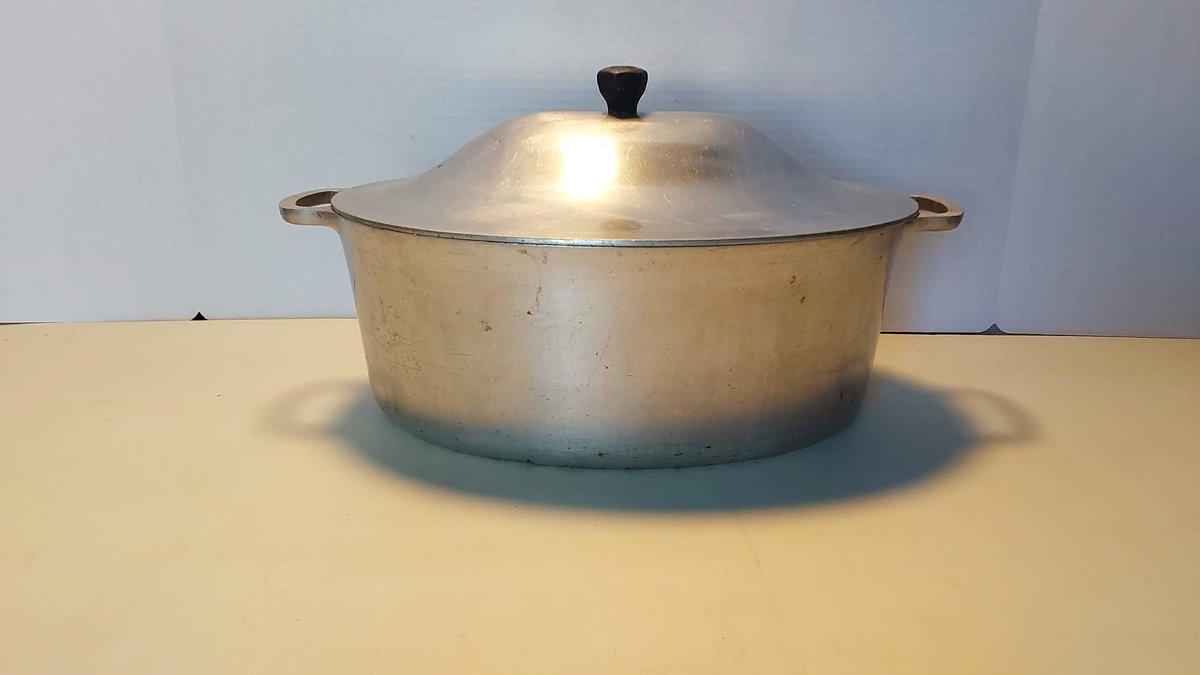Vintage Cast-Rite Ware Roaster