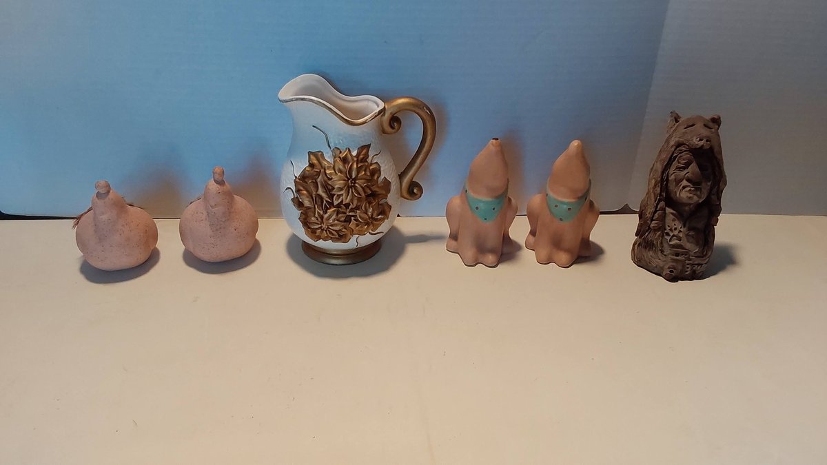 Various Items(S & P Shakers and more)
