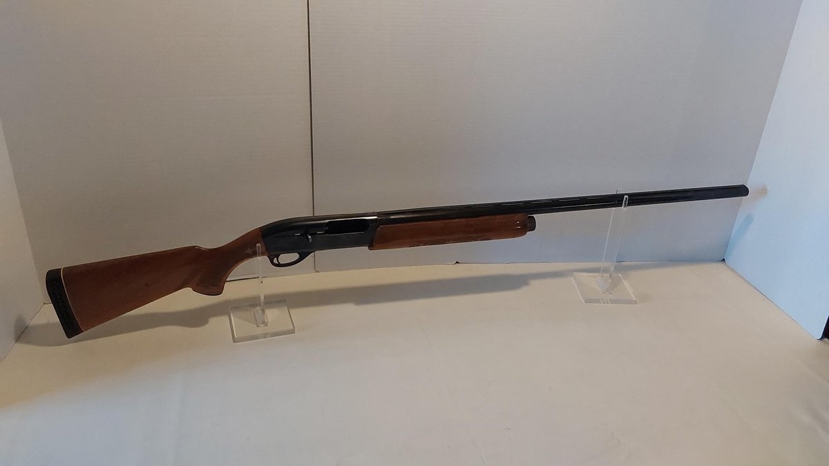 Remington Model 1100, Semi-Auto, 12 Gauge Mag