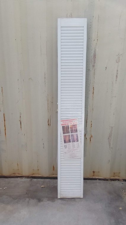 Pre-Finished White Bi-Fold Door(24" x 80" x 1 1/8")