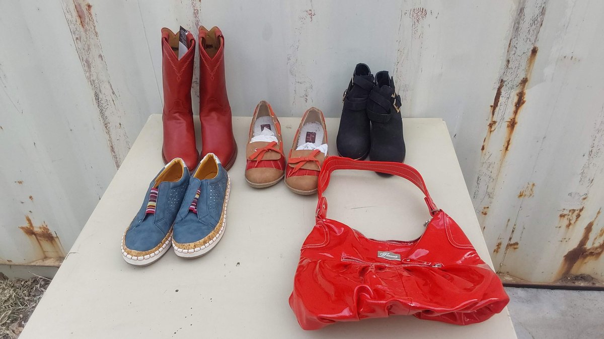 Justin Boots (6 1/2 B) (New); Shoes(8 1/2 M); Purse
