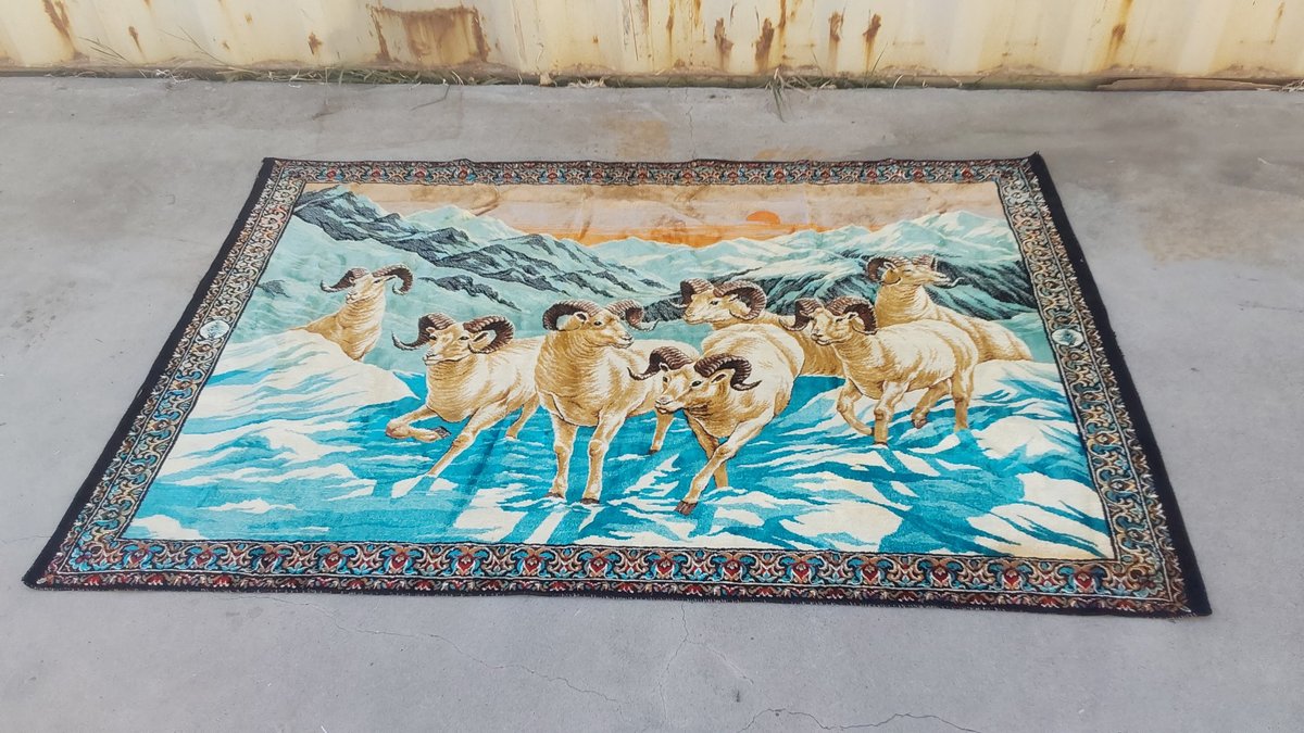 Bighorn Sheep Tapestry(73 1/2" x 49")