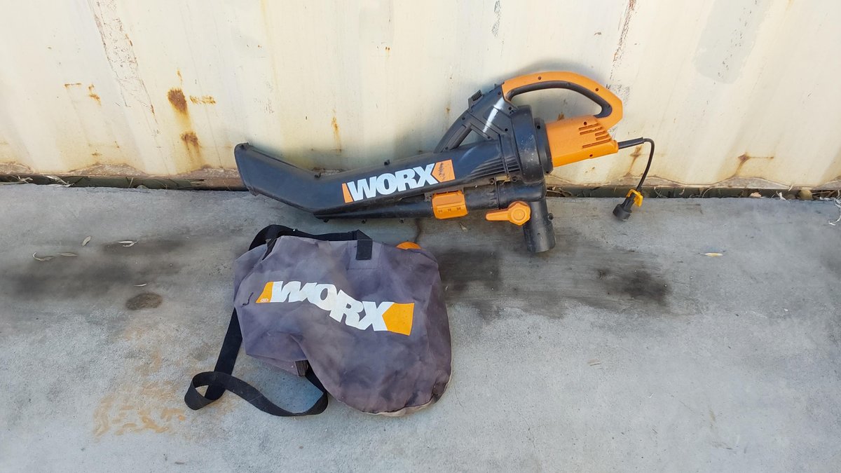 WORX Electric Leaf Blower