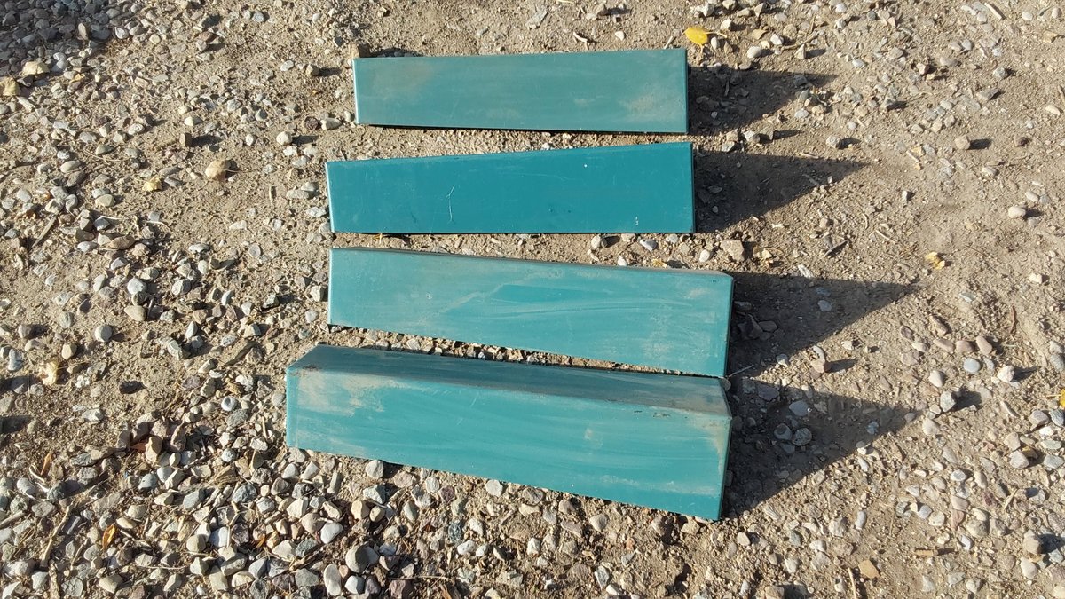 Metal Legs (24" T)