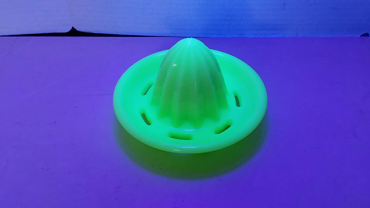 Vintage Jadeite Glass Juicer(Glows)