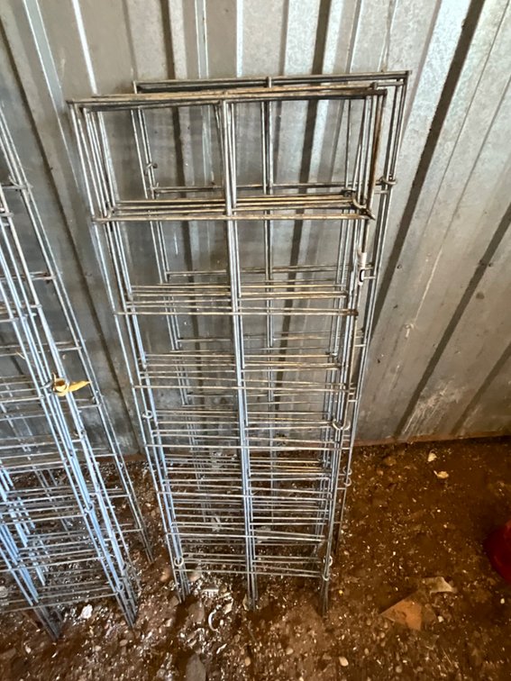 (3) Tomato Cages