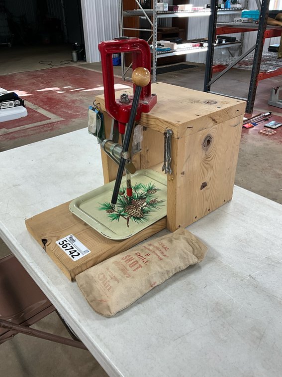 LEE Breech Lock Challenger Press
