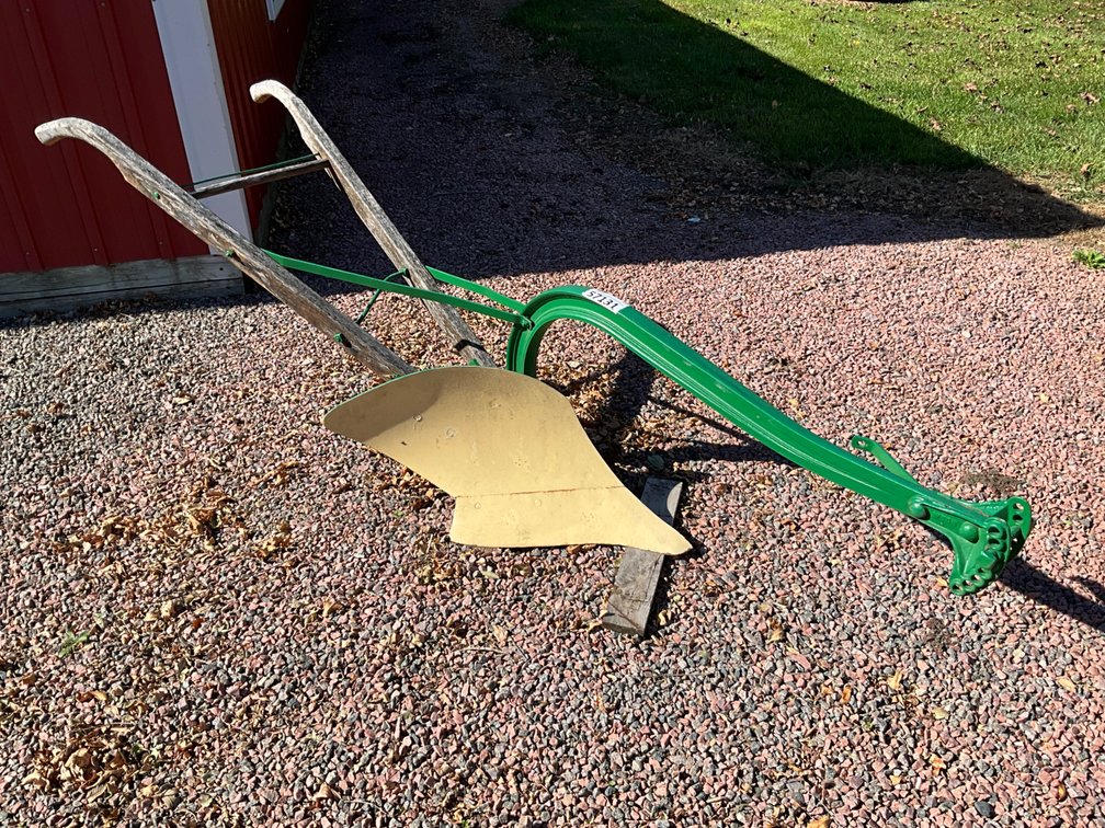 Walk Behind JD 1 Bottom Plow