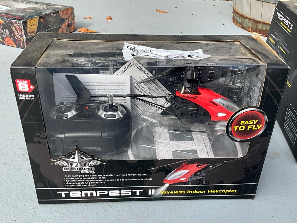 Tempest II Helicopter Red