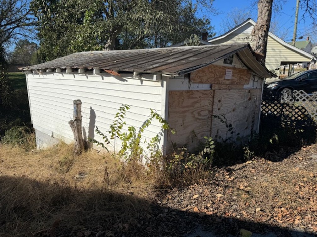 Image for 172 Columbia Ave - House & Lot - Selling Per Court Order