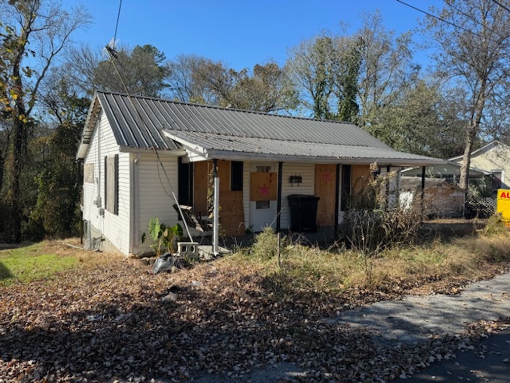 Image for 172 Columbia Ave - House & Lot - Selling Per Court Order