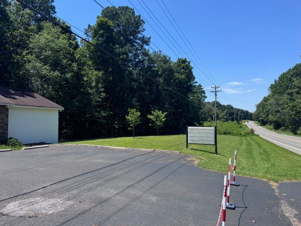 Image for Premium Commercial Location on Highway 100 - Building & 1 Acre