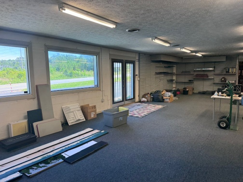Image for Premium Commercial Location on Highway 100 - Building & 1 Acre