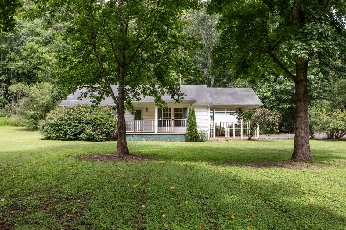 Image for Country Living on Longbranch - 3 Bedroom House & Lot in Hohenwald, TN