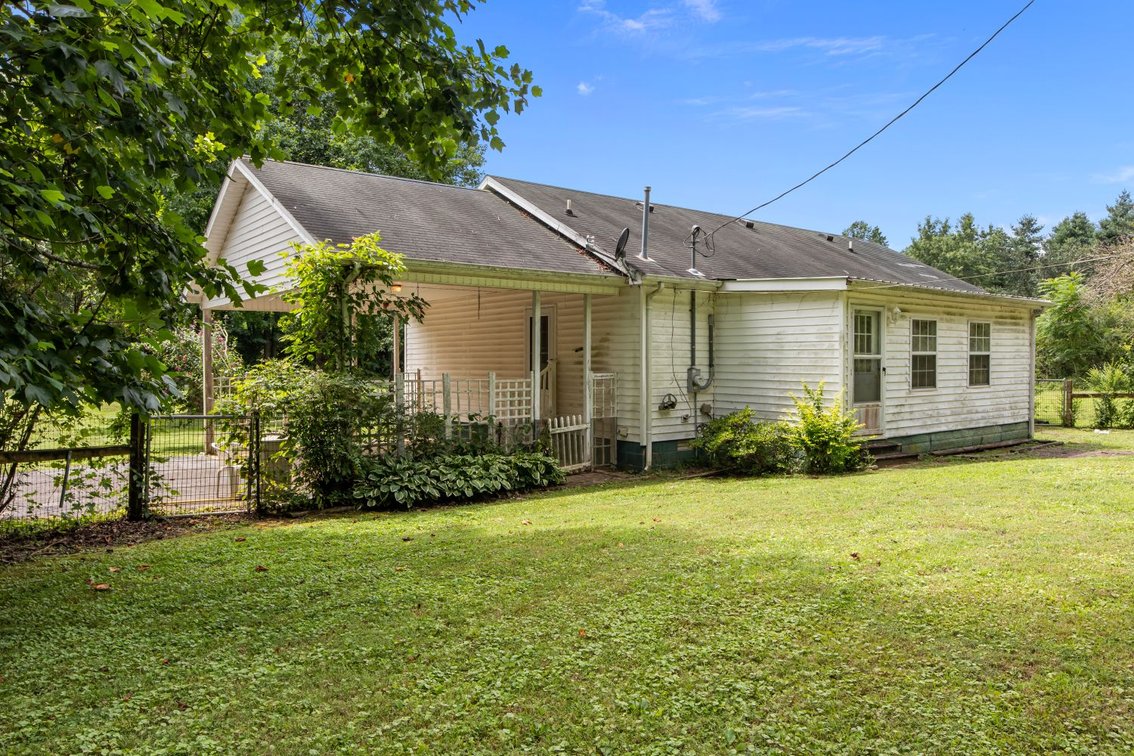 Image for Country Living on Longbranch - 3 Bedroom House & Lot in Hohenwald, TN