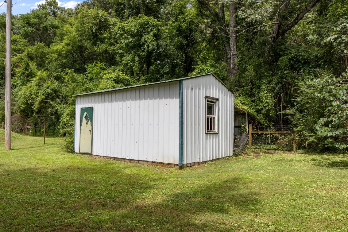 Image for Country Living on Longbranch - 3 Bedroom House & Lot in Hohenwald, TN