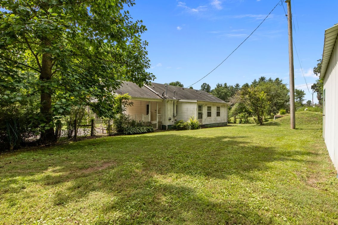 Image for Country Living on Longbranch - 3 Bedroom House & Lot in Hohenwald, TN
