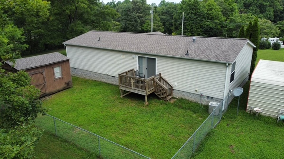 Image for 7.27 acres in Fairview - Forrest Glenn Road - 3 BR / 2 BA Home - Estate Auction