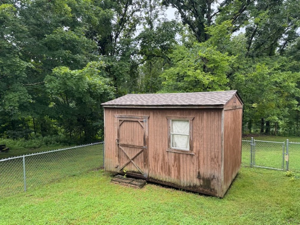 Image for 7.27 acres in Fairview - Forrest Glenn Road - 3 BR / 2 BA Home - Estate Auction