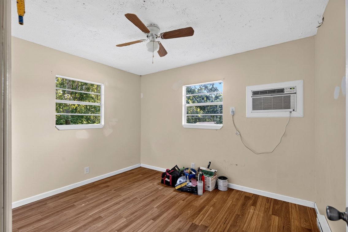 Image for 3.7 Acres & House on Taylor Road - Investors Take a Look!