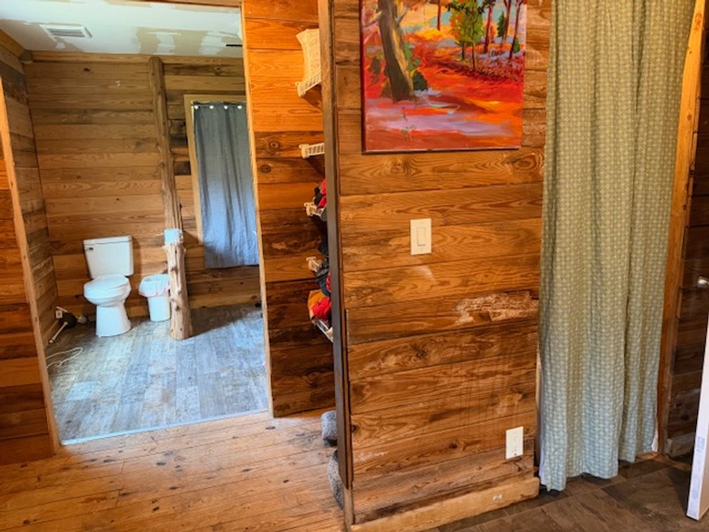 Image for Hassell Creek Hideaway - Log Home & 6 Acres