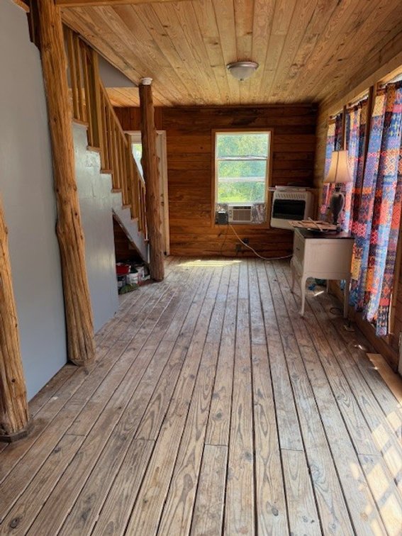 Image for Creekside Retreat on 5.99 beautiful acres along Hassell Creek in Hickman County - 1,000 feet of Creek Frontage - only $249,900