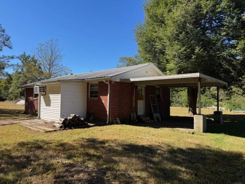 Image for Court-Ordered Estate Auction - Hwy 100: 6 acres & House - 