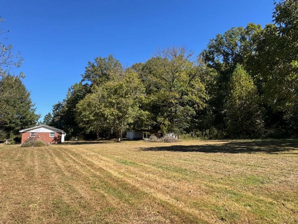 Image for Court-Ordered Estate Auction - Hwy 100: 6 acres & House - 