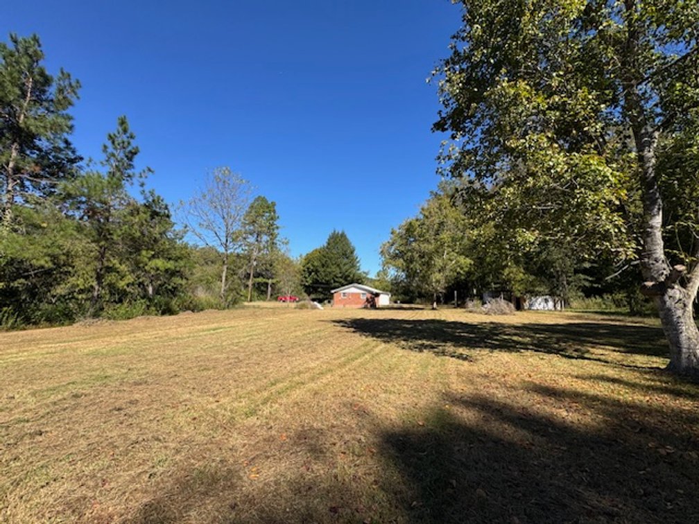 Image for Court-Ordered Estate Auction - Hwy 100: 6 acres & House - 