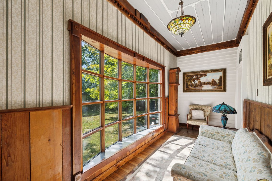 Image for Exquisite Victorian Home in Downtown Centerville