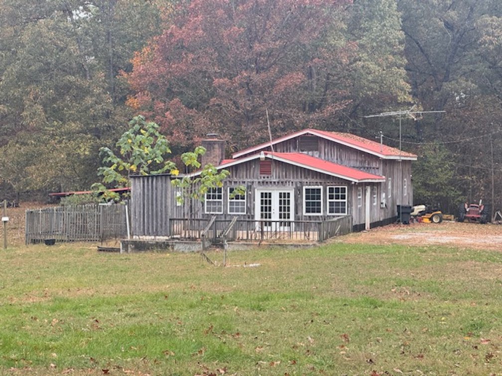 Image for Rustic Retreat / Country Getaway on 16+ Acres 1 Hour West of Nashville