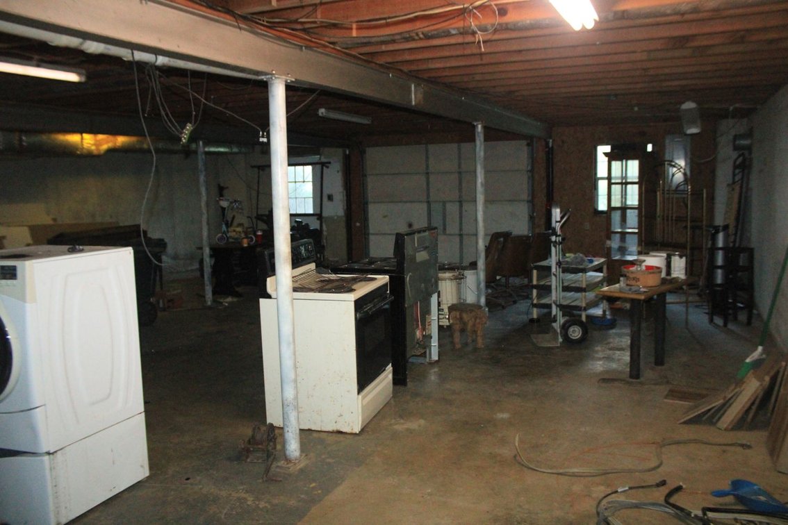 Image for House and 4.4 acres - Summertown Hwy - Lewis County