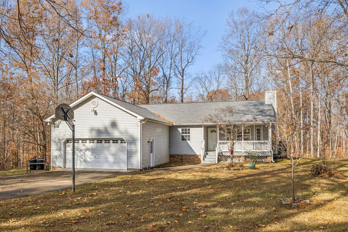 Image for Forrest Glenn Estate - Home & 5.89 acres in Fairview