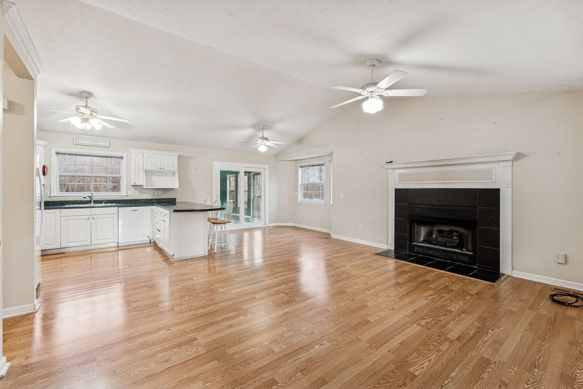 Image for Forrest Glenn Estate - Home & 5.89 acres in Fairview