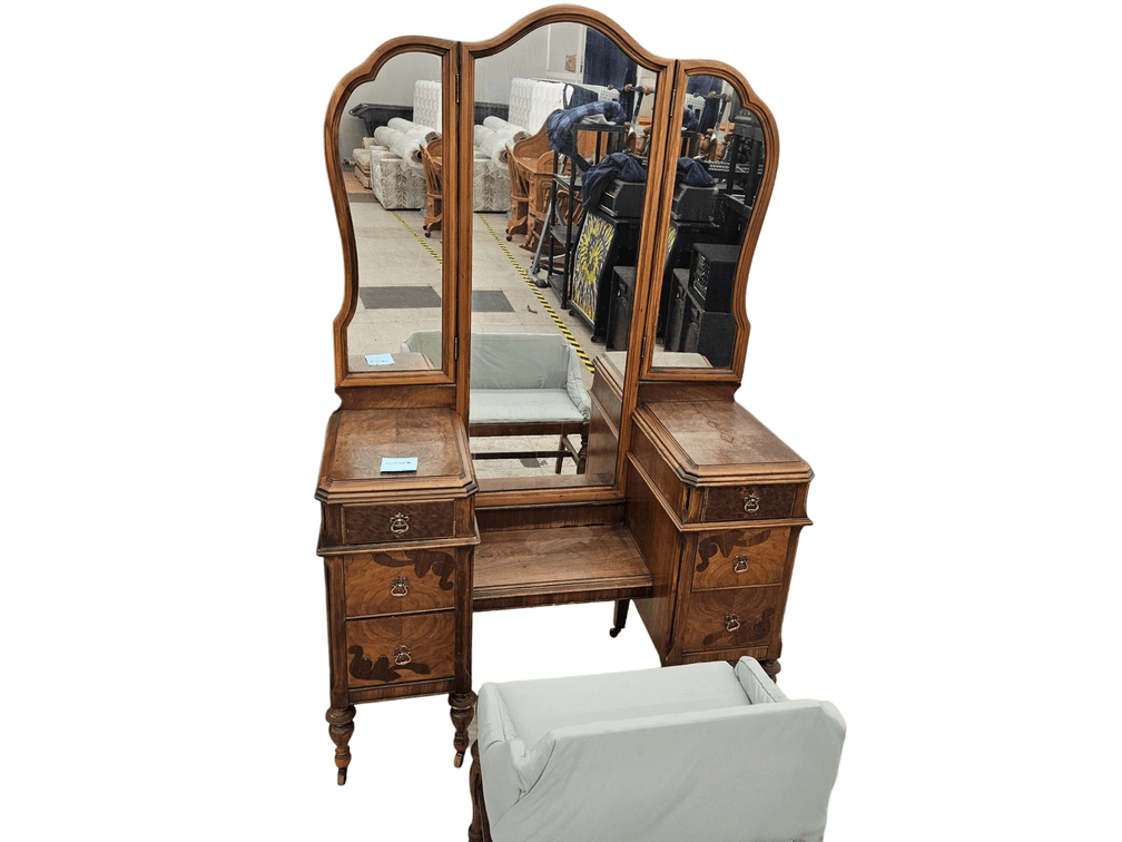 Vintage Tri-Fold Vanity and Chair (Z2)