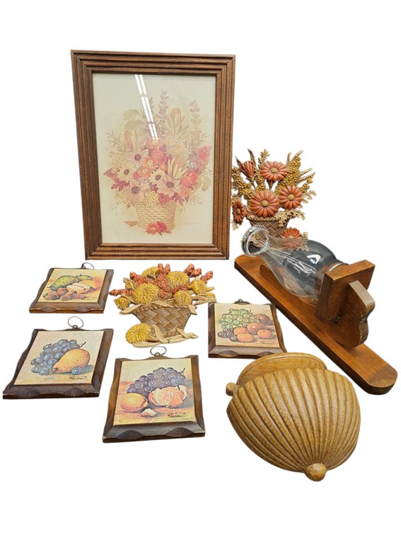 Vintage Home Decor Lot (S-4)