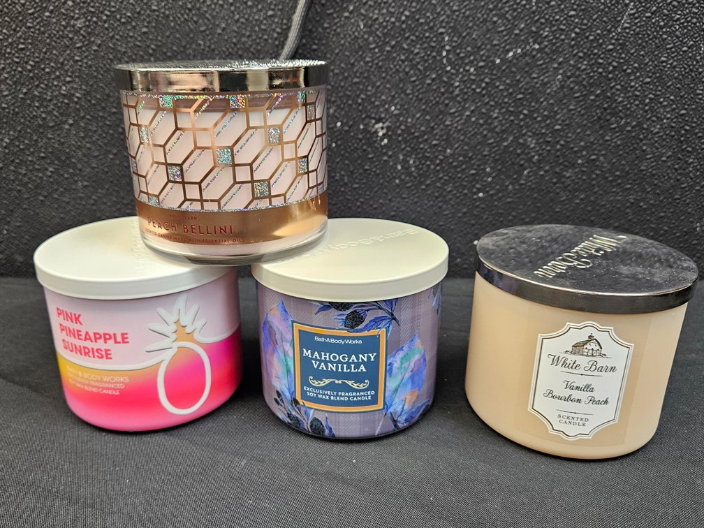 NEW Assorted Bath+Body Works Candles (S-4)