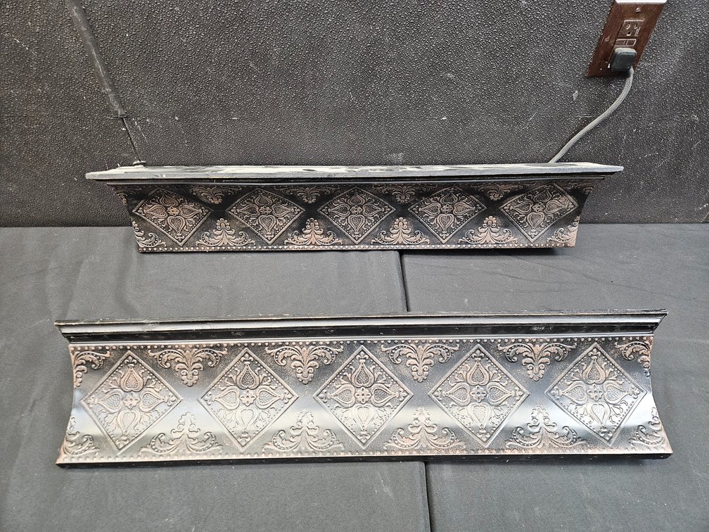 36" Wide Display Shelves (S11)