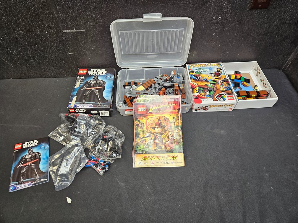 Assorted Lego Sets (S8)