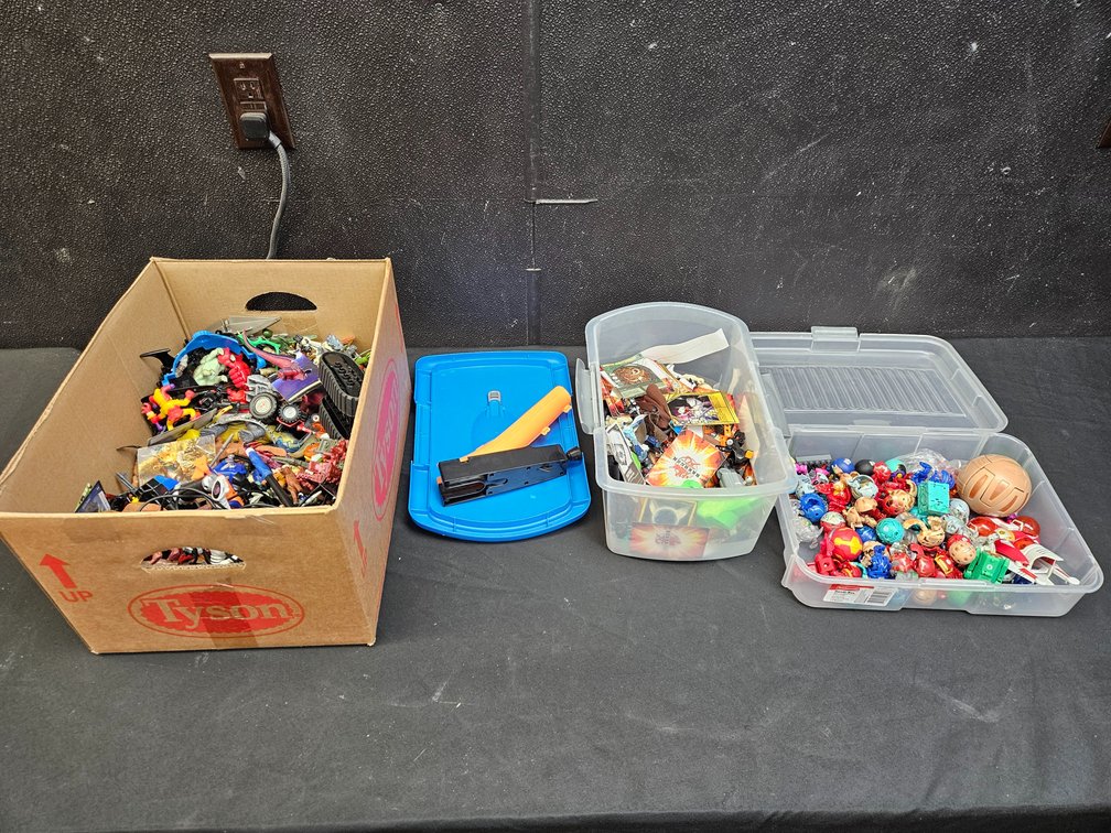 Bakugan and other Toys (S7)