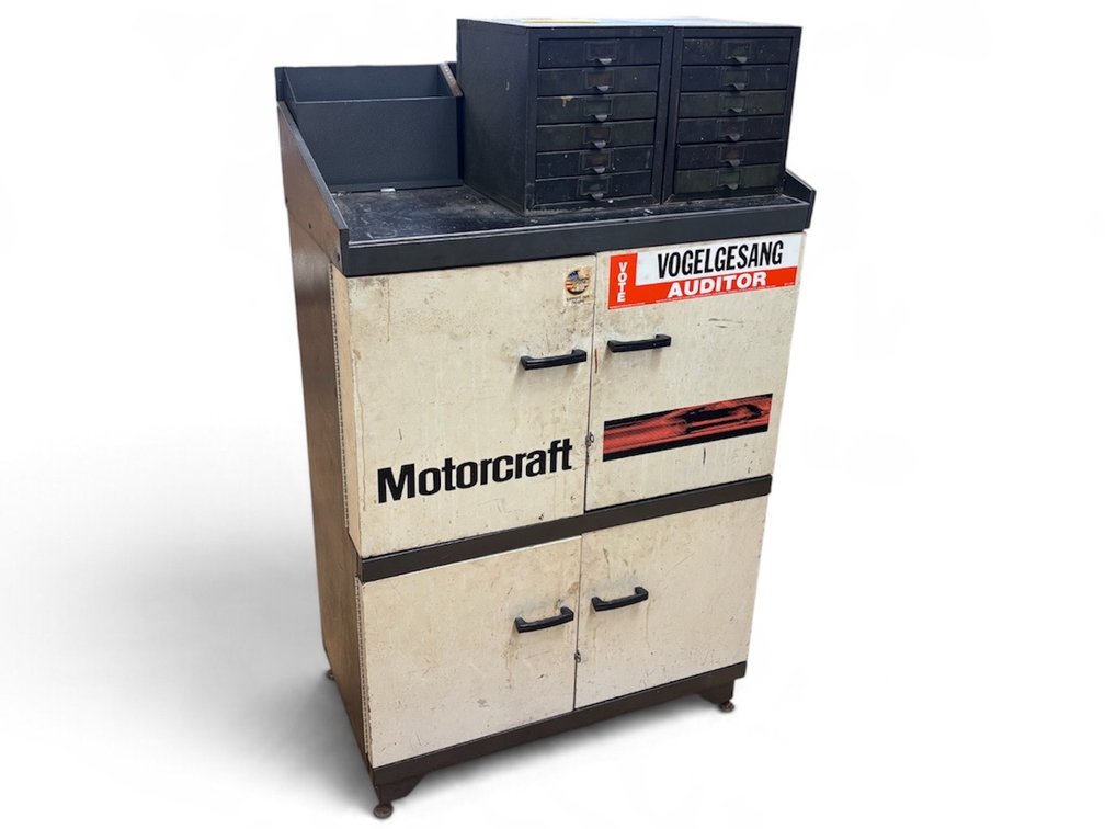 Metal Tool Box (Z1)