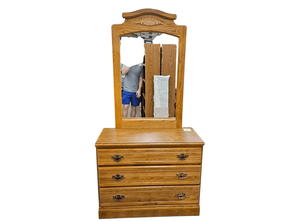 Carolina Furniture Works Dresser (Z2)