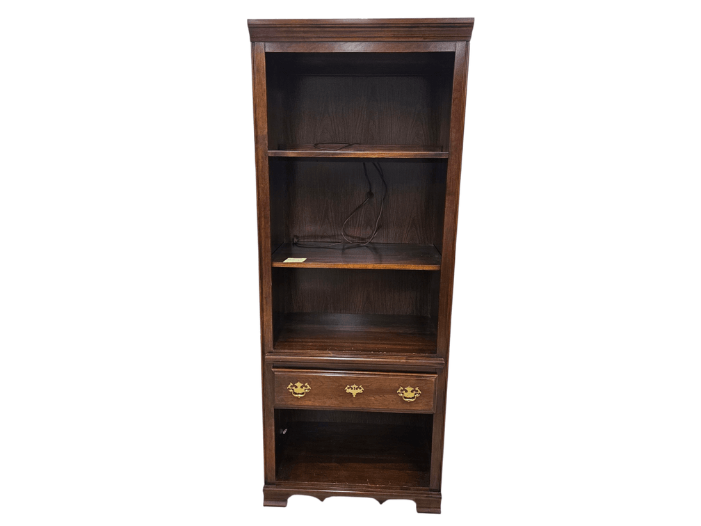 Kincaid Bookcase (Z2)
