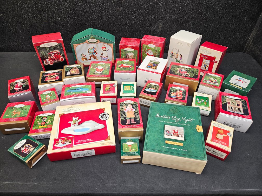 Hallmark Assorted Christmas Tree Ornaments (S-6)