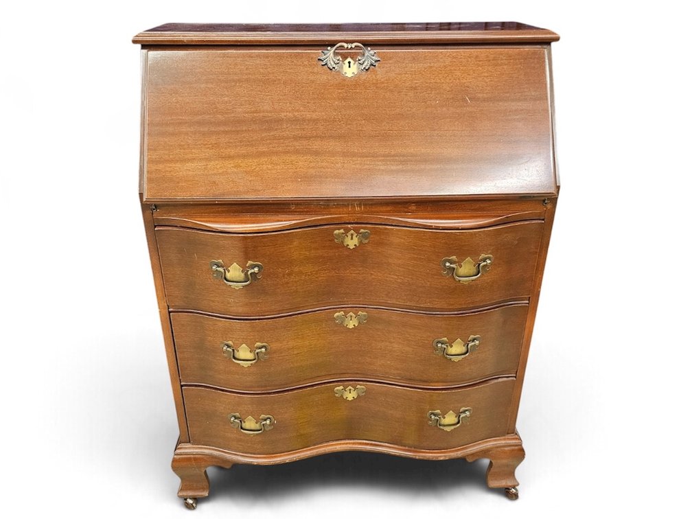 Chippendale Style Secretary (Z2)