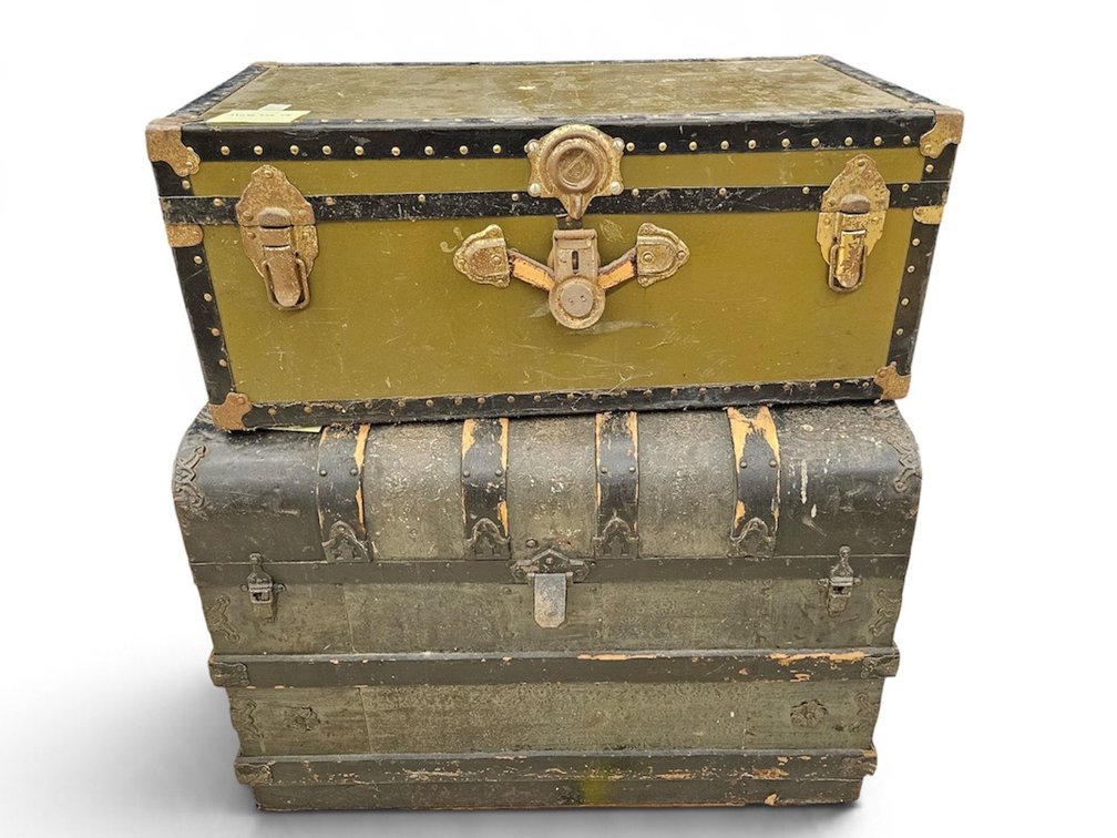 Vintage/Antique Trunk & Chest (Z2)