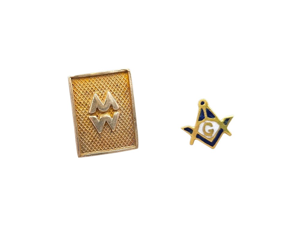 10K Yellow Gold Pins Lot (V)